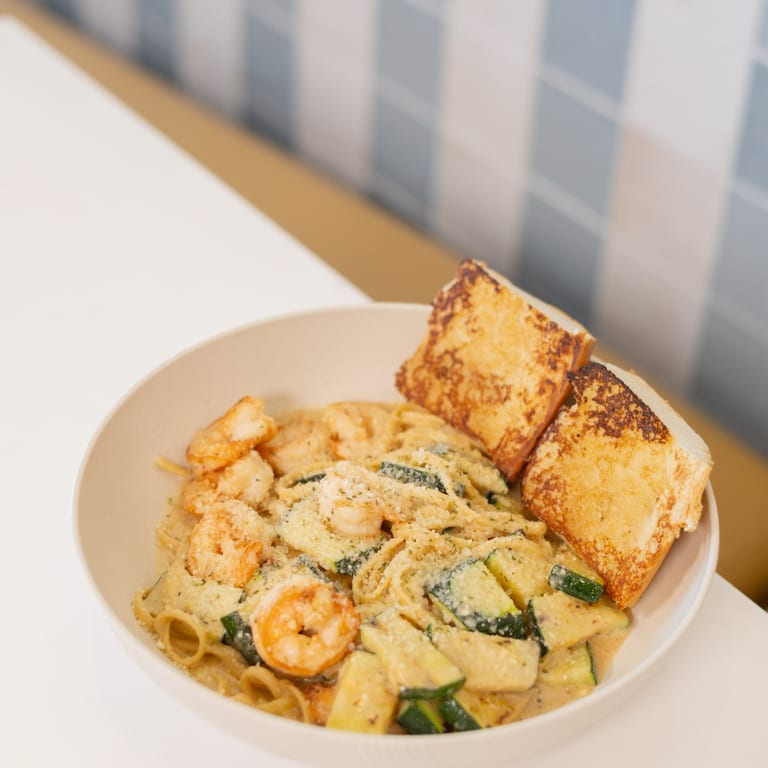 A Bite of Tradition with Every Dish 🍽️